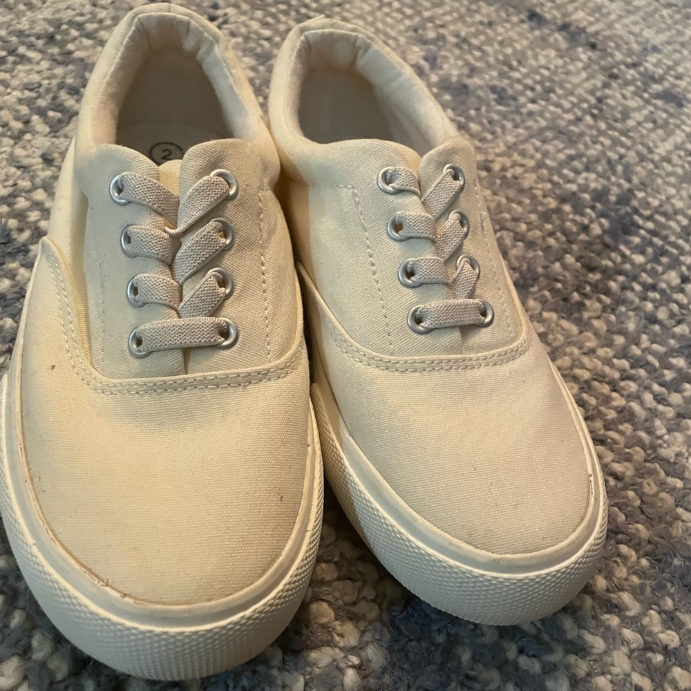New casual boys sneakers size 2
